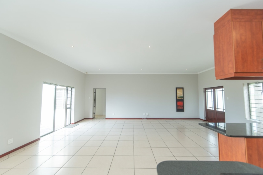To Let 3 Bedroom Property for Rent in Lovemore Heights Estate Eastern Cape